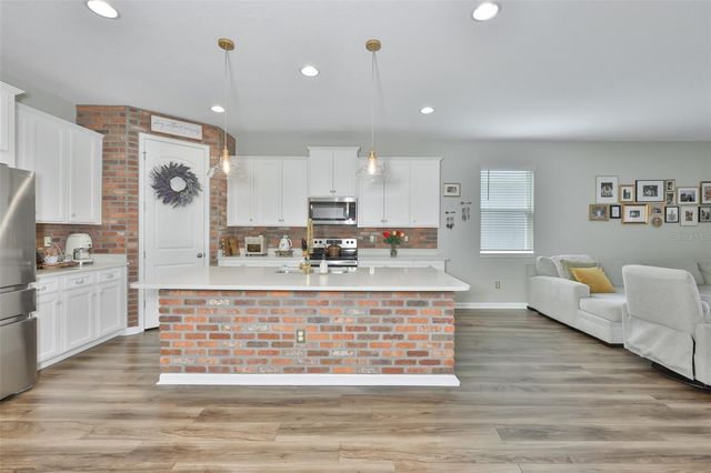 11527 CEDAR VALLEY DRIVE, Riverview, FL 33569