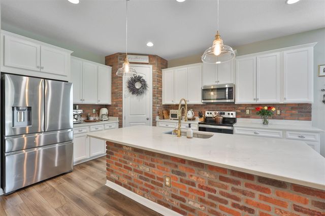 11527 CEDAR VALLEY DRIVE, Riverview, FL 33569