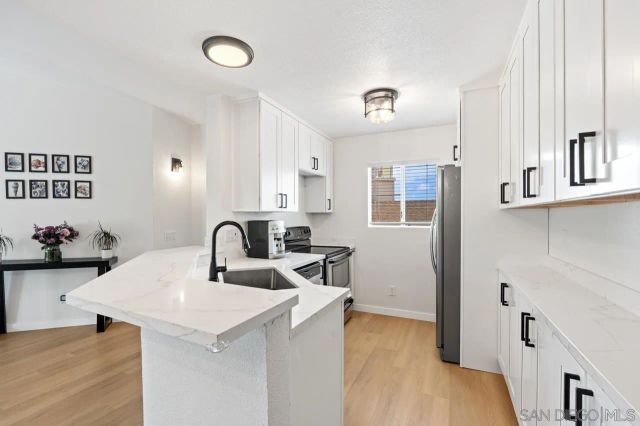 7048 Camino Degrazia 237, San Diego, CA 92111