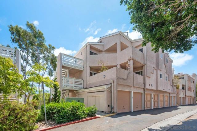 7048 Camino Degrazia 237, San Diego, CA 92111