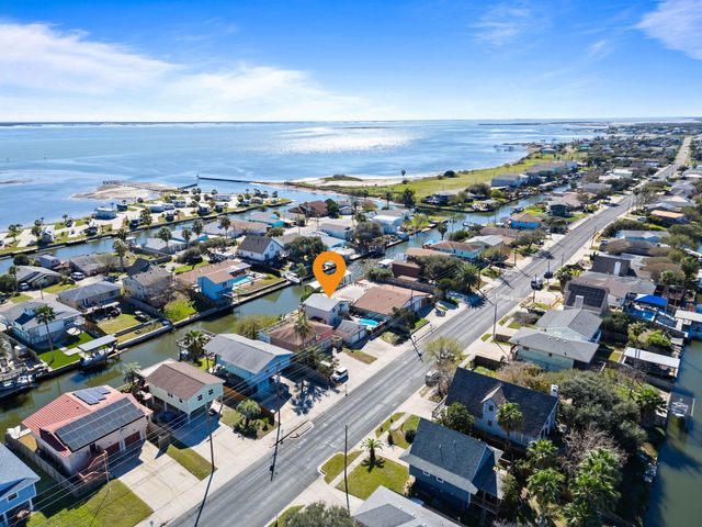 3211 Laguna Shores Road, Corpus Christi, TX 78418