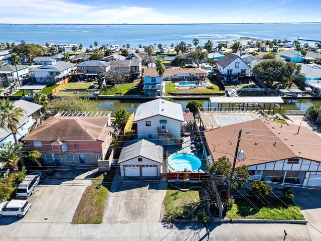 3211 Laguna Shores Road, Corpus Christi, TX 78418