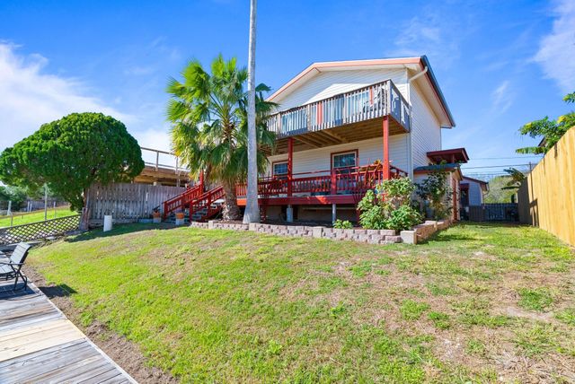 3211 Laguna Shores Road, Corpus Christi, TX 78418