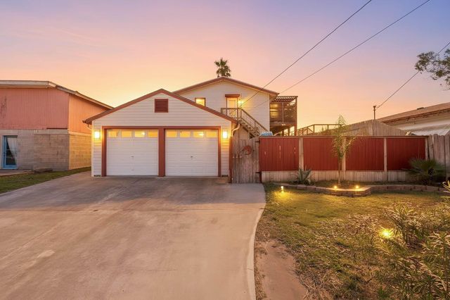 3211 Laguna Shores Road, Corpus Christi, TX 78418