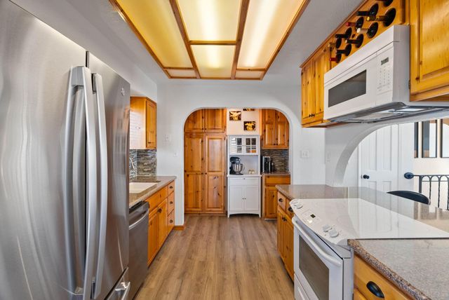 3211 Laguna Shores Road, Corpus Christi, TX 78418