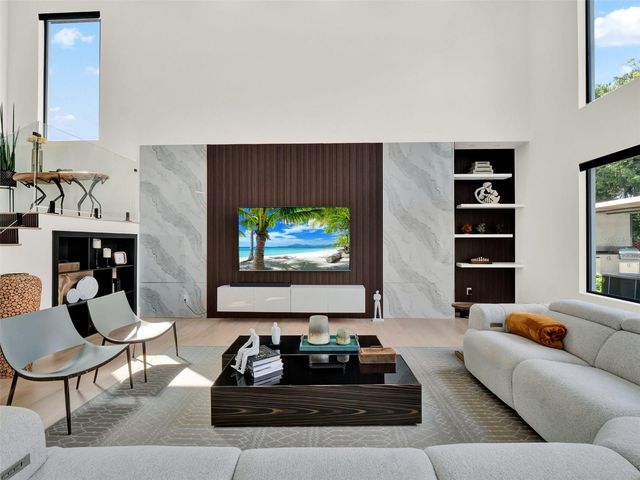 9111 MID PINES COURT, Orlando, FL 32819