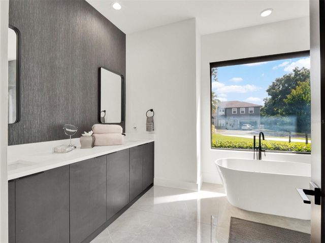 9111 MID PINES COURT, Orlando, FL 32819