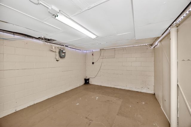 3100 Garden Avenue, Des Moines, IA 50310