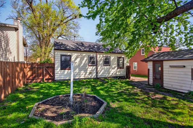 3100 Garden Avenue, Des Moines, IA 50310