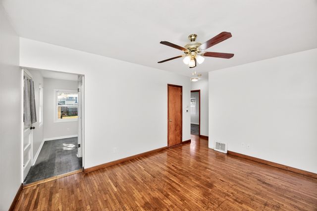 3100 Garden Avenue, Des Moines, IA 50310