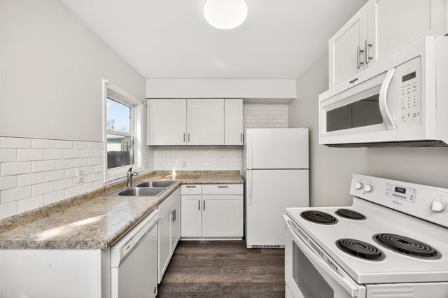 3100 Garden Avenue, Des Moines, IA 50310