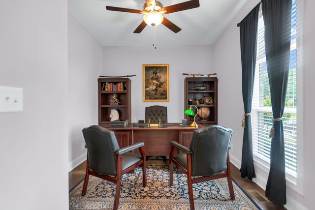 1381 Reda Drive, Clarksville, TN 37042