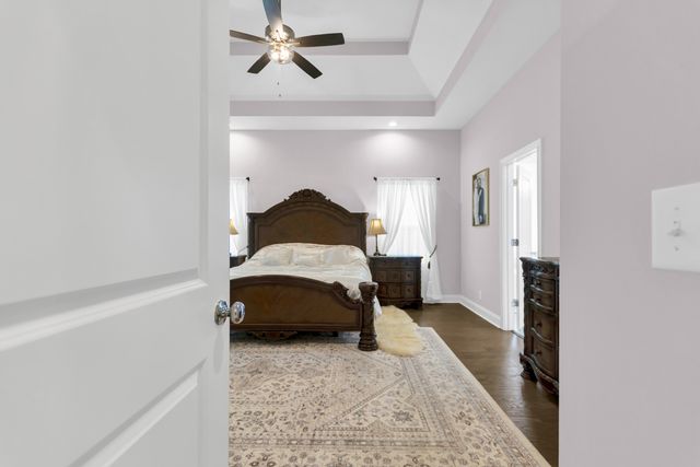 1381 Reda Drive, Clarksville, TN 37042