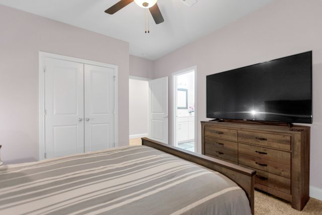 1381 Reda Drive, Clarksville, TN 37042