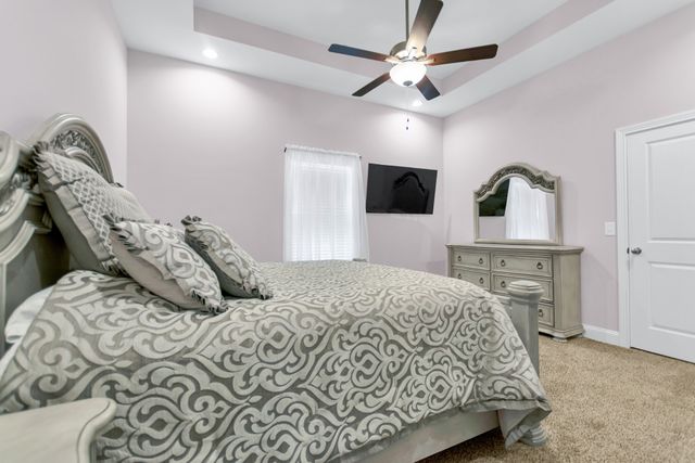 1381 Reda Drive, Clarksville, TN 37042