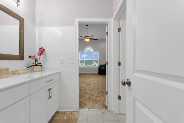 1381 Reda Drive, Clarksville, TN 37042