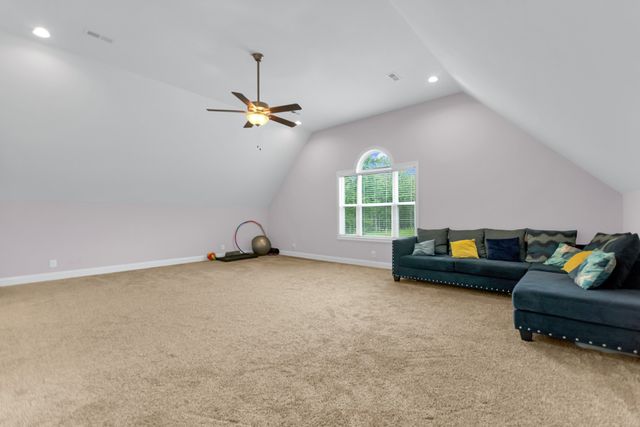 1381 Reda Drive, Clarksville, TN 37042