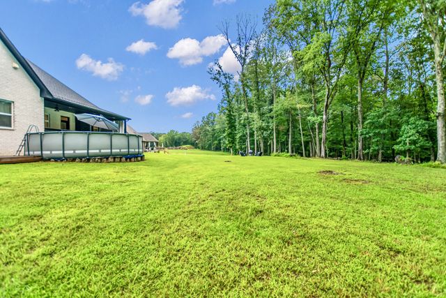 1381 Reda Drive, Clarksville, TN 37042