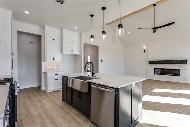 2220 SW 160th Street, Oklahoma City, OK 73170