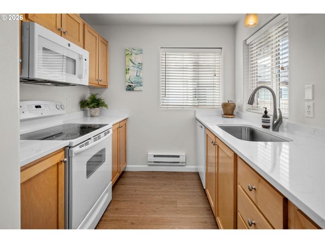 15040 Sw MALLARD Dr 203, Beaverton, OR 97007