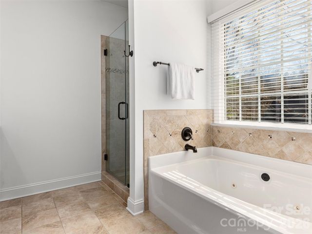 906 Woodvine Road, Asheville, NC 28803