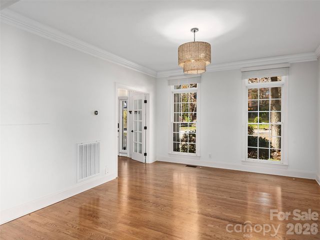 906 Woodvine Road, Asheville, NC 28803