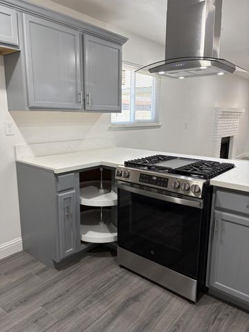 3417 Mitchell Avenue, Selma, CA 93662
