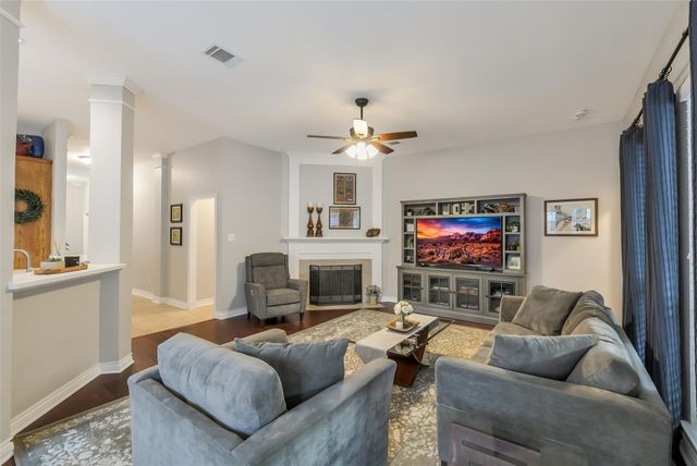 13739 Sherburn Manor Drive, Cypress, TX 77429