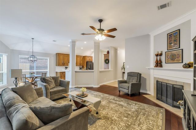 13739 Sherburn Manor Drive, Cypress, TX 77429