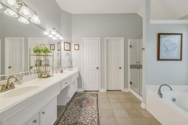 13739 Sherburn Manor Drive, Cypress, TX 77429