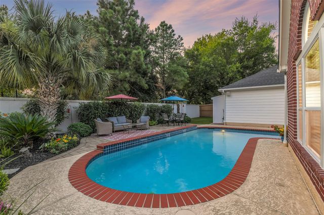 13739 Sherburn Manor Drive, Cypress, TX 77429