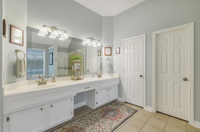 13739 Sherburn Manor Drive, Cypress, TX 77429