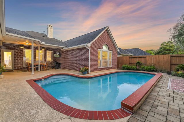 13739 Sherburn Manor Drive, Cypress, TX 77429