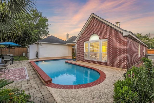 13739 Sherburn Manor Drive, Cypress, TX 77429