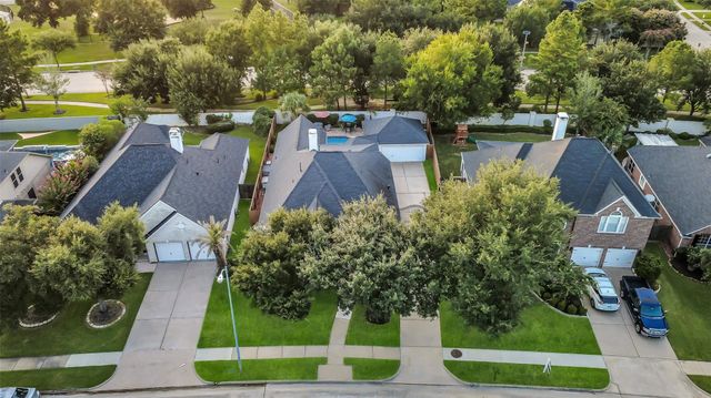 13739 Sherburn Manor Drive, Cypress, TX 77429