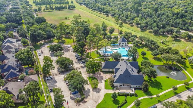 13739 Sherburn Manor Drive, Cypress, TX 77429