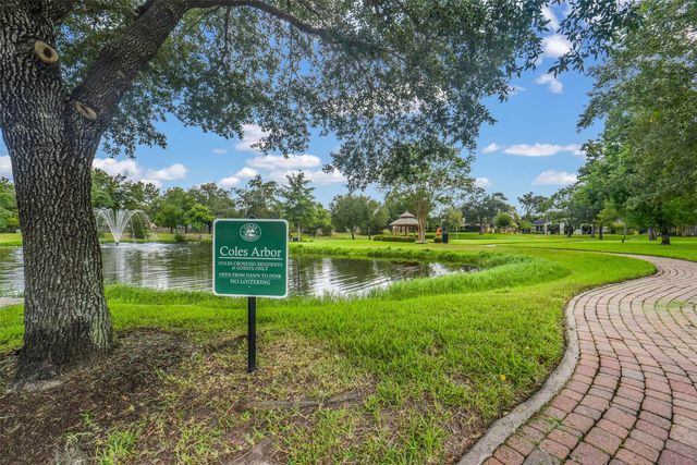 13739 Sherburn Manor Drive, Cypress, TX 77429