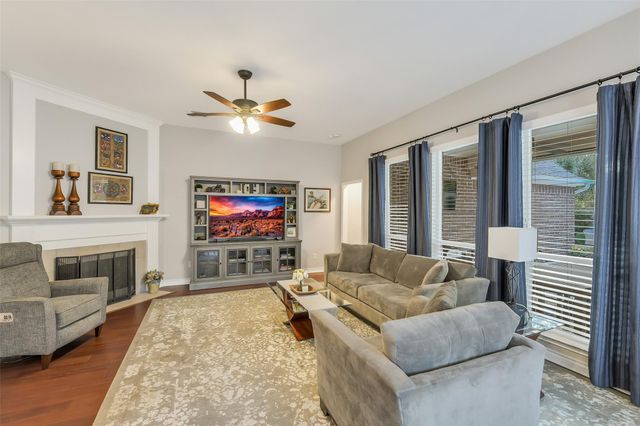 13739 Sherburn Manor Drive, Cypress, TX 77429
