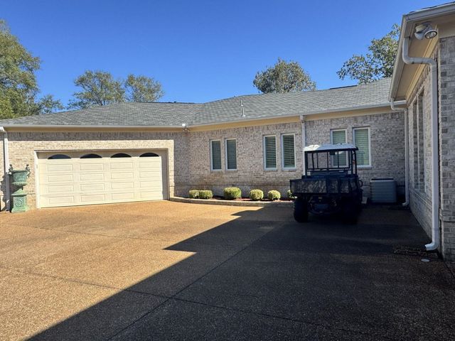 1940 RALEIGH-LAGRANGE DR, Rossville, TN 38066