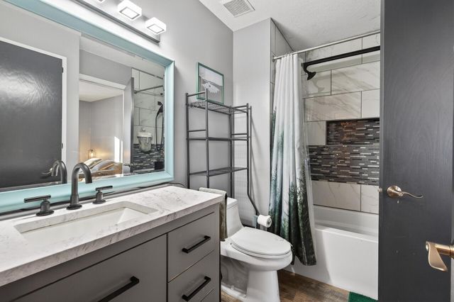 7919 Blackstone Avenue, Inver Grove Heights, MN 55076