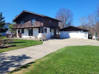 38525 Little Mack Avenue, Clinton Charter Township, MI 48036