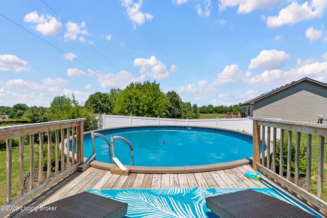 123 Redwood Dr, Bardstown, KY 40004