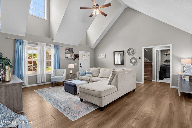 123 Redwood Dr, Bardstown, KY 40004