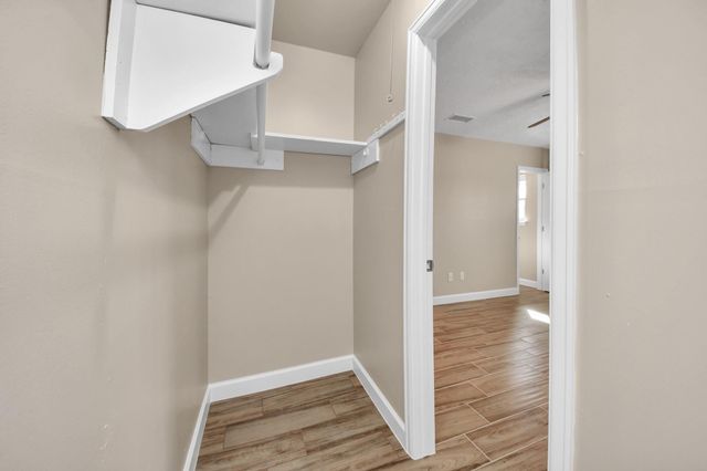 1103 Pine Street, Alvin, TX 77511