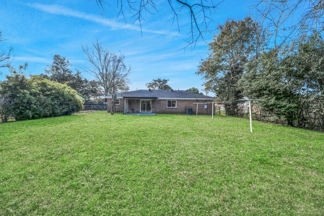 1103 Pine Street, Alvin, TX 77511