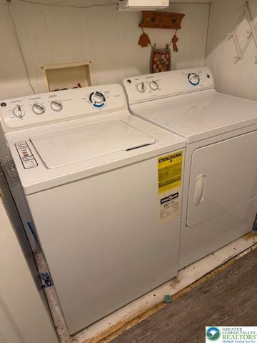 27 Powderhorn Place, Upper Mt Bethel Twp, PA 18343