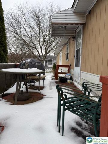 27 Powderhorn Place, Upper Mt Bethel Twp, PA 18343