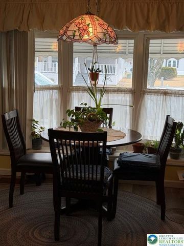 27 Powderhorn Place, Upper Mt Bethel Twp, PA 18343