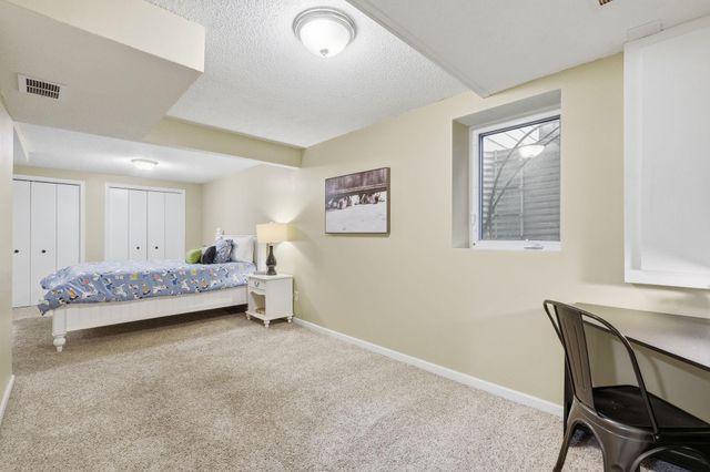 1128 Selby Avenue, Saint Paul, MN 55104