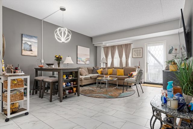 221 Beach 80th Street 7B, Rockaway Beach, NY 11693